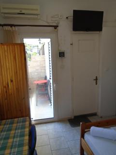 Orfeas Rooms - Vasiliki - 3