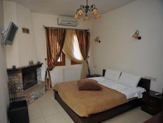 Guesthouse Syntrofia - Psarades - 8