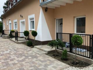 Deluxe Apartments - 6