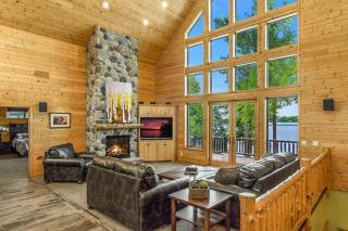Spa Luxury in an Expansive Cabin Escape! - 7