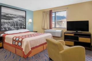 Super 8 by Wyndham Cedar City - Cedar City - 6