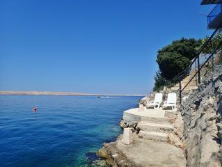 Apartments Lilly by the sea - Barić Draga - 0