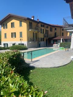 BellaGiò Apartment pool free parking near lake - 3