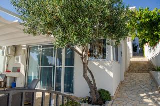 Exclusive Seaside Dream Apartments - Murter - 9