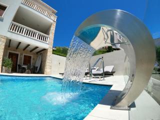 Sea's the Day Villa - Drage - 2
