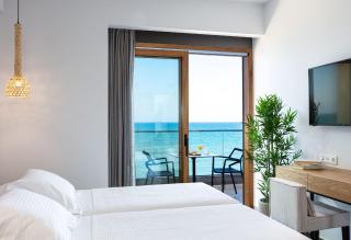 North Coast Seaside Suites - 3
