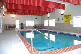 Best Western Plus MidAmerica Hotel - 9