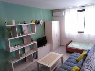 Apartments L&M - Rogoznica - 0