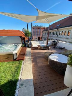 Sky Luxury Suite - 5