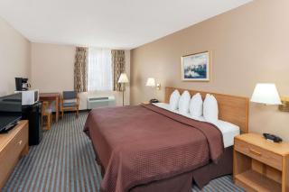 Days Inn by Wyndham Charleston - Charleston - 1