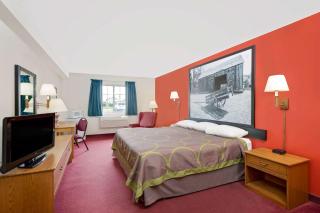 Super 8 by Wyndham Mound City - 8