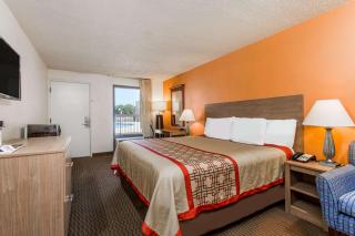 Days Inn by Wyndham Norfolk Airport - Norfolk - 6