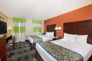 Days Inn by Wyndham Fremont - Fremont - 4