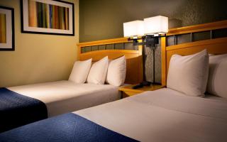 Hudson River Hotel - 7