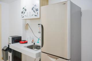 New Furnished with Cozy Stay Studio Apartment at M-Town Residence By Travelio - 2