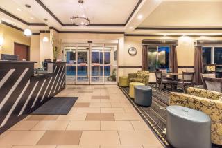 Days Inn & Suites by Wyndham Mineral Wells - Mineral Wells - 9