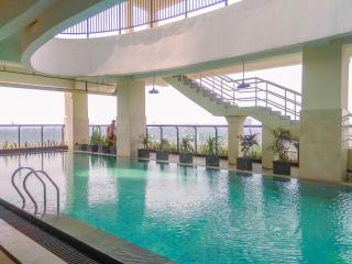 Cozy and Elegant 1BR Apartment at Atlanta Residences By Travelio - Depok - 4