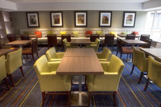 Holiday Inn Express Edinburgh Airport by IHG - Ingliston - 3