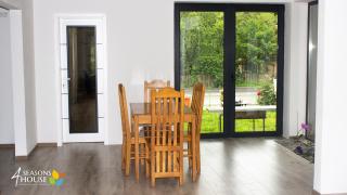 4 Seasons - House - Sub Cetate - 6