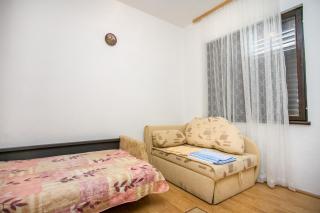 FAMILY HOLIDAYS APARTMENT - 6