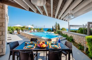 Villa CostaMare - enjoy lazy days on the private Pool-Jacuzzi - Pefkos di Rodi - 1
