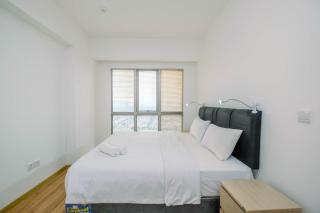 Brand New 1BR Apartment at M-Town Signature By Travelio - 4