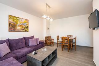 Beautifully renovated flat in superb location - Atene - 5
