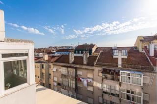 Sunny 1BDR Apartment With Terrace by LovelyStay - Lisbonne - 6
