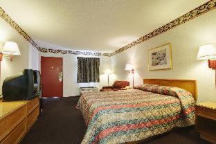 Americas Best Value Inn & Suites Macon - Macon - 3