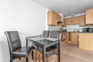 Cosy One Bedroom Apartment - 5