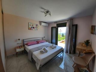 Freesia Grand Sea View Residence - Sarlata - 9