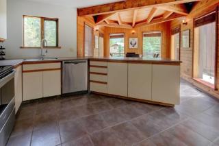 The Big Space on Chase - Christina Lake - 1