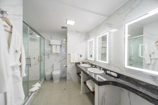 Ritz Apart Hotel - 1