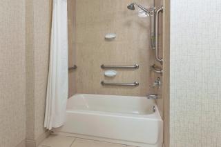 Holiday Inn Express Hotel & Suites Warminster-Horsham by IHG - Warminster - 9
