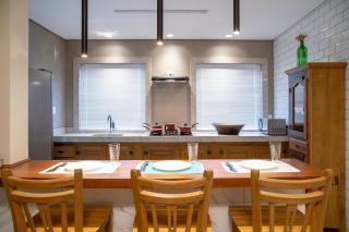 ESPAÇO 250 - Apto mobiliado, 3 quartos, sendo uma suíte, banheiro social, cozinha completa, sala de estar, ar condicionado, tv e internet - 8