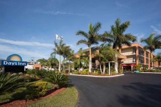 Days Inn by Wyndham Sarasota Bay - Sarasota - 9