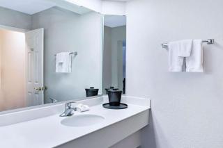 Baymont by Wyndham Fort Stockton - 8