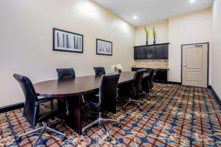 La Quinta by Wyndham Marshall - Marshall - 2