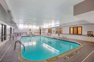 La Quinta by Wyndham Fayetteville - Fayetteville - 7