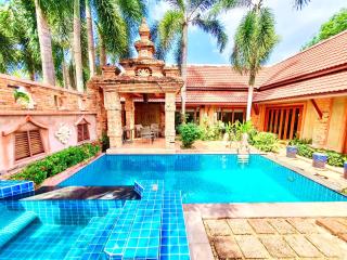 Baan Rom Yen : Balinese Pool Villa in Rawai - Ban Saiyuan (1) - 0