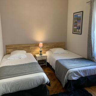 Private house with a view on Bayeux's Cathedrale - 1