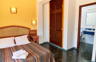 Hostal Illes Pitiüses - Sant Ferran de Ses Roques - 7