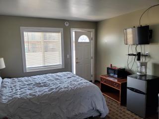 Golden Gate Lodging - Plattsburgh - 9