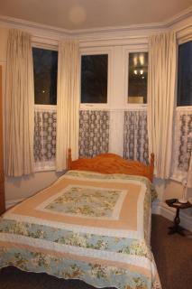Norfolk Guest House - 8