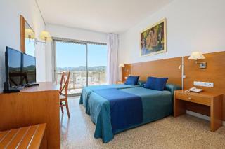 azuLine Hotel S'Anfora & Fleming - 2