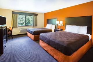 AmericInn by Wyndham Menomonie - 3