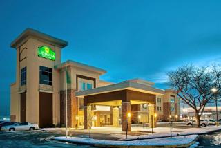 La Quinta by Wyndham York - York - 0