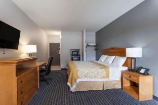 Days Inn & Suites by Wyndham Lancaster Amish Country - Lancaster - 4