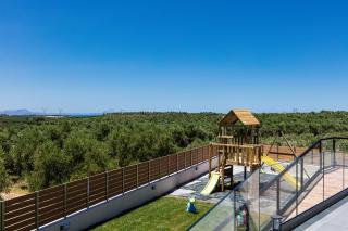 TreeTop Villa I, Private Pool, BBQ & Playground, By ThinkVilla - Pangalochori - 9