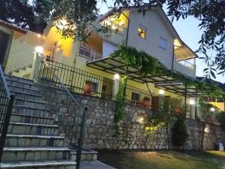 Nestor Apartments - 2